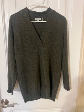 Wool/ Cashmere Olive V-Neck Women's Sweater